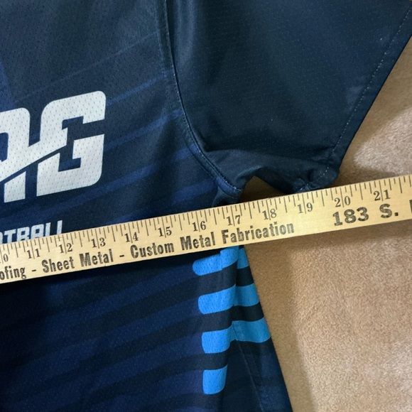 Tennessee Titans Kids Navy Blue T-Shirt‎ REVERSIBLE XL - Picture 7 of 9